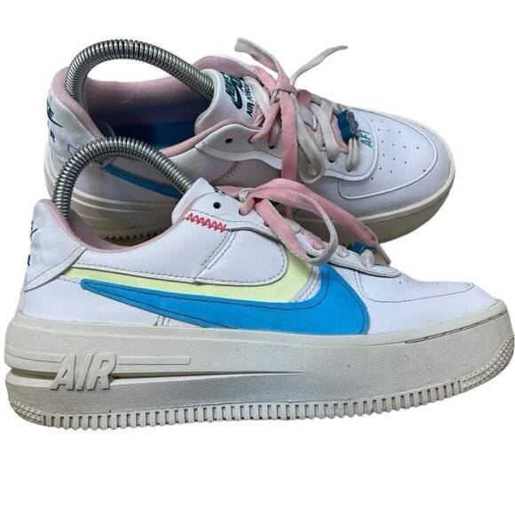 NIKE AIR FORCE AF1 PLATFORM WHITE / BLUE / PINK SNEAKERS DZ5197-100 Women’s 6.5 - Picture 2 of 12